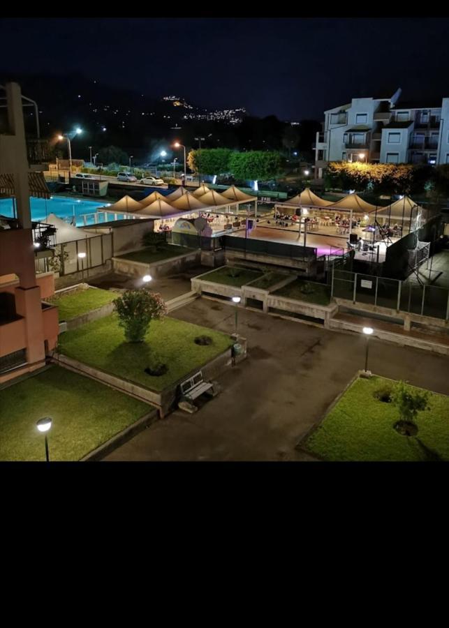 Appartamento Les Roches Noires Giardini-Naxos Exterior foto